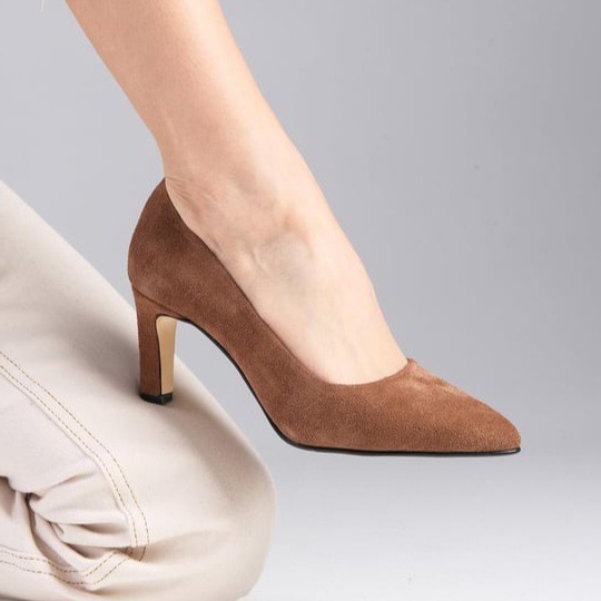 Pantofi ISABEL maro din piele întoarsă - imagine 4