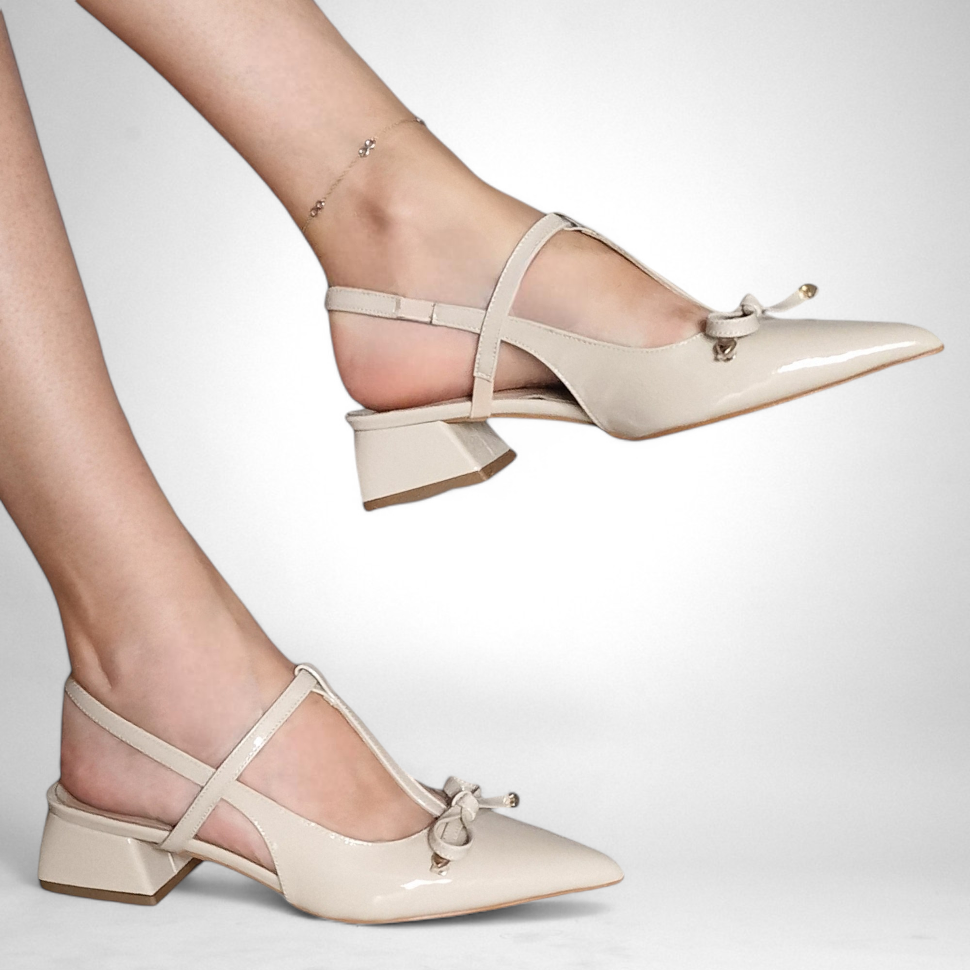 Pantofi DALILA ecru din piele lăcuită - imagine 4