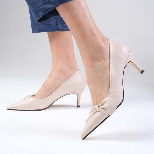 Pantofi ARIANA bej din piele naturală