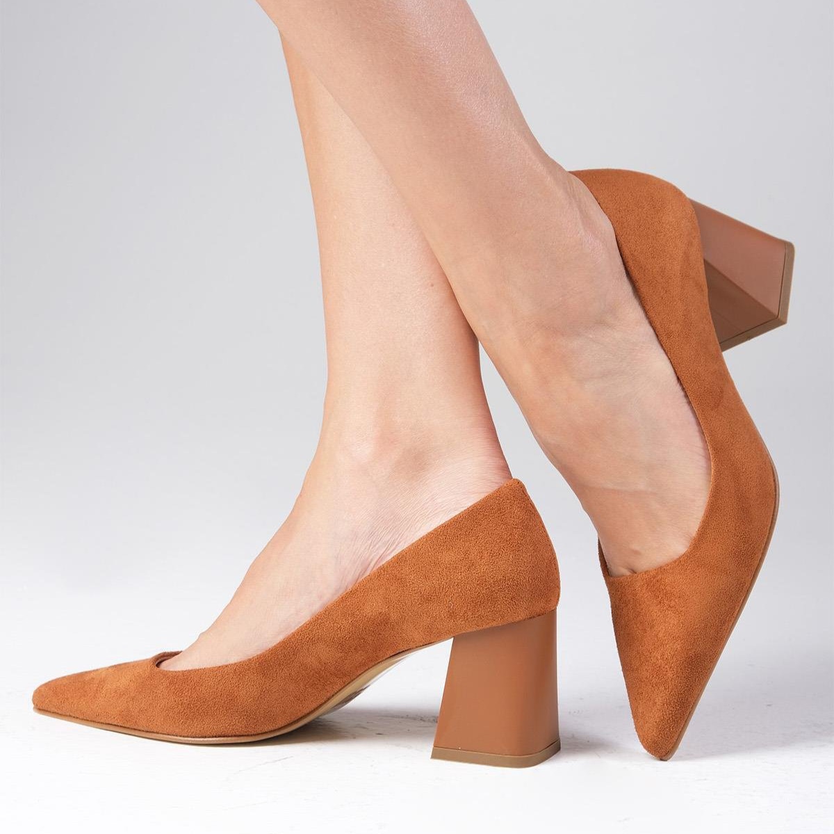 Pantofi SYBILLA din piele întoarsă maro cognac