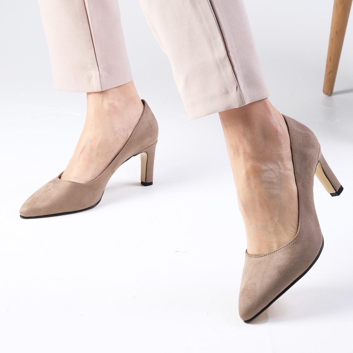 Pantofi ISABEL din piele întoarsă bej cappuccino - imagine 4