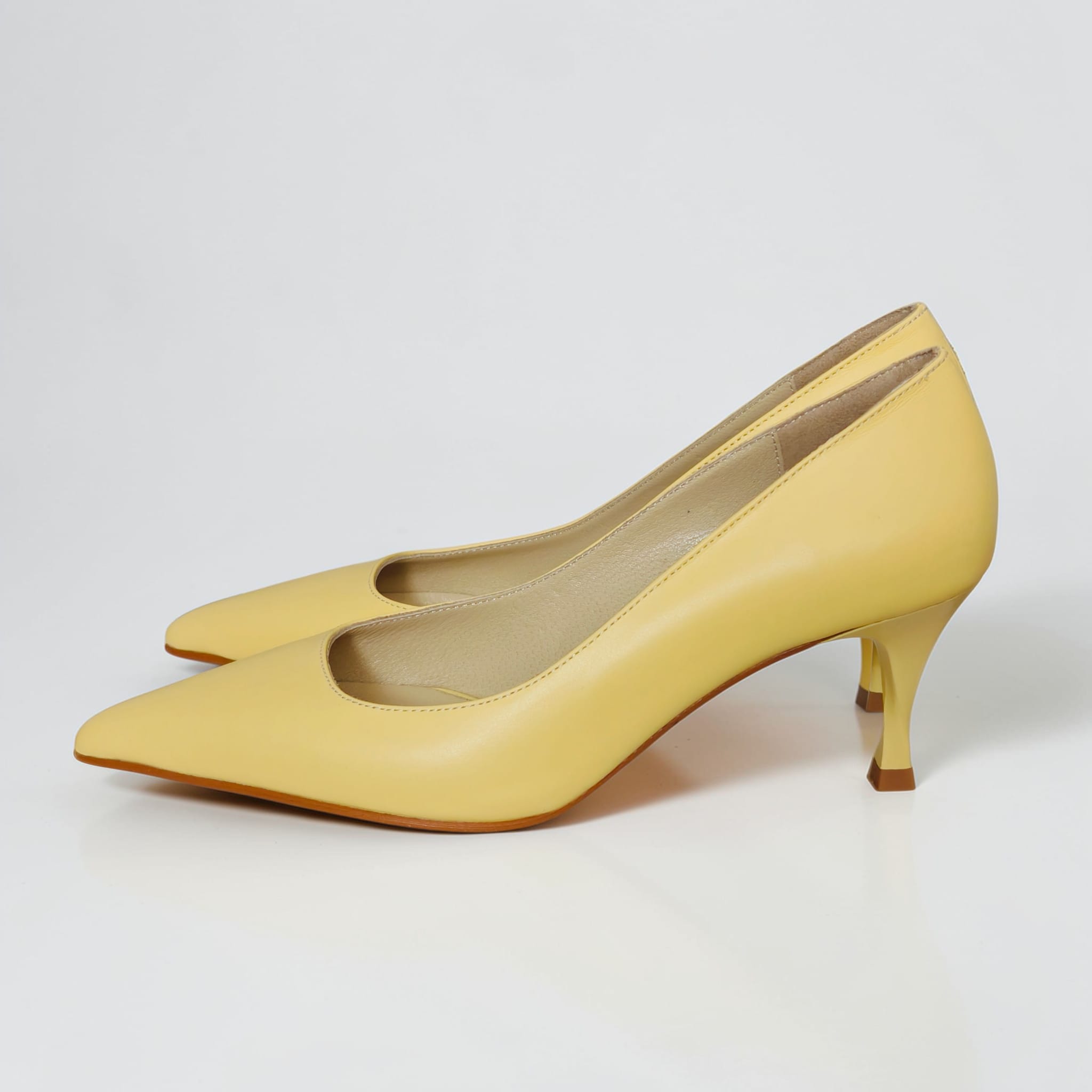 Pantofi CARMEN galbeni din piele naturală - imagine 3