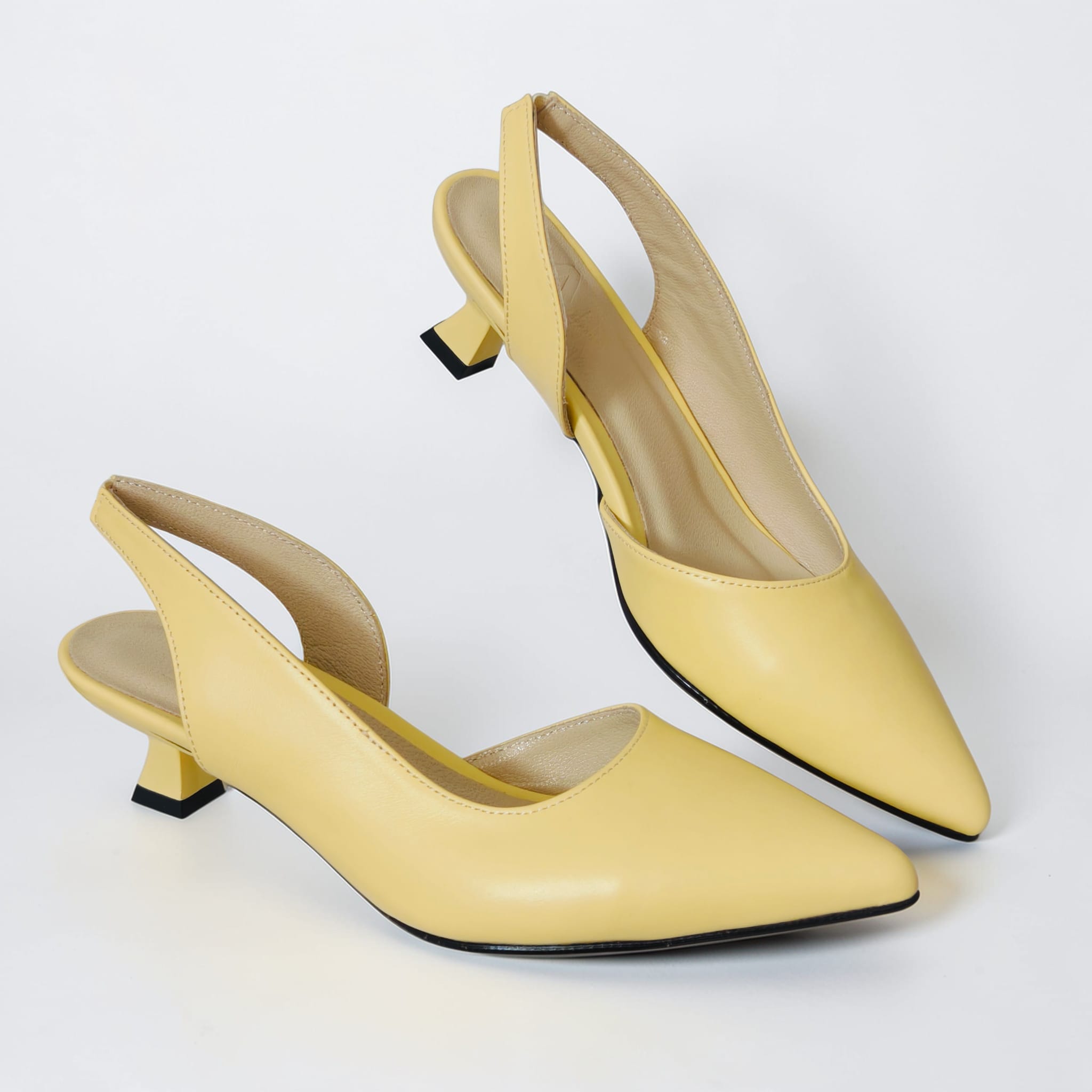 Pantofi ADRIANA galbeni din piele naturală